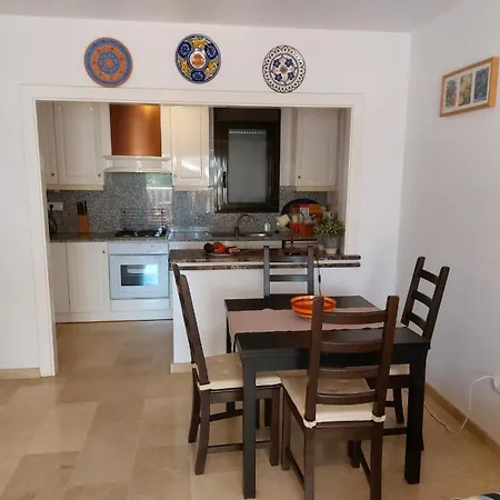 Azahar Apartment